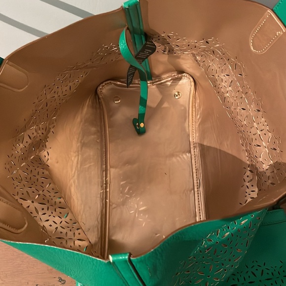 RALPH LAUREN Laser Cut Perforated Chantilly Tote Bag Clutch Green Purse Leather - Picture 15 of 16